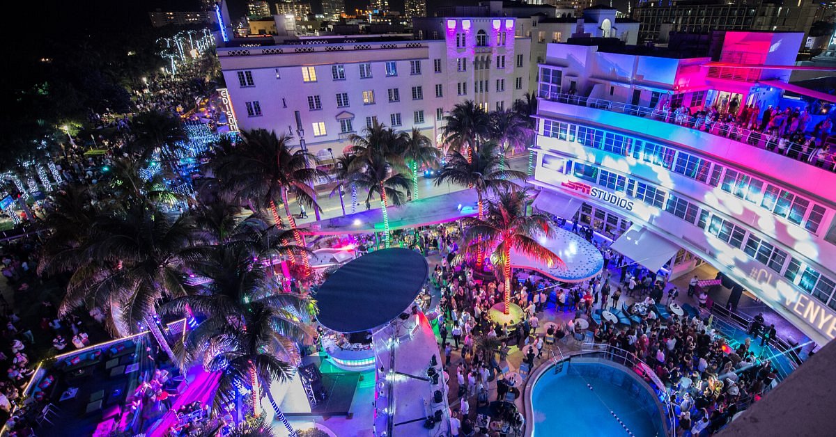 clevelander-02
